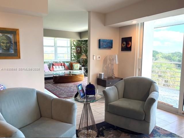 806 Cypress Grove Ln, Unit 512, Pompano Beach, FL 33069 Photo