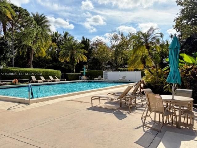 806 Cypress Grove Ln, Unit 512, Pompano Beach, FL 33069 Photo