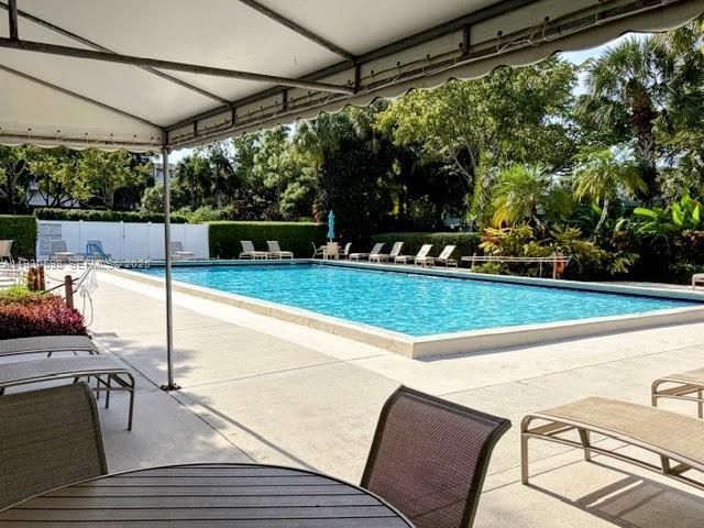 806 Cypress Grove Ln, Unit 512, Pompano Beach, FL 33069 Photo