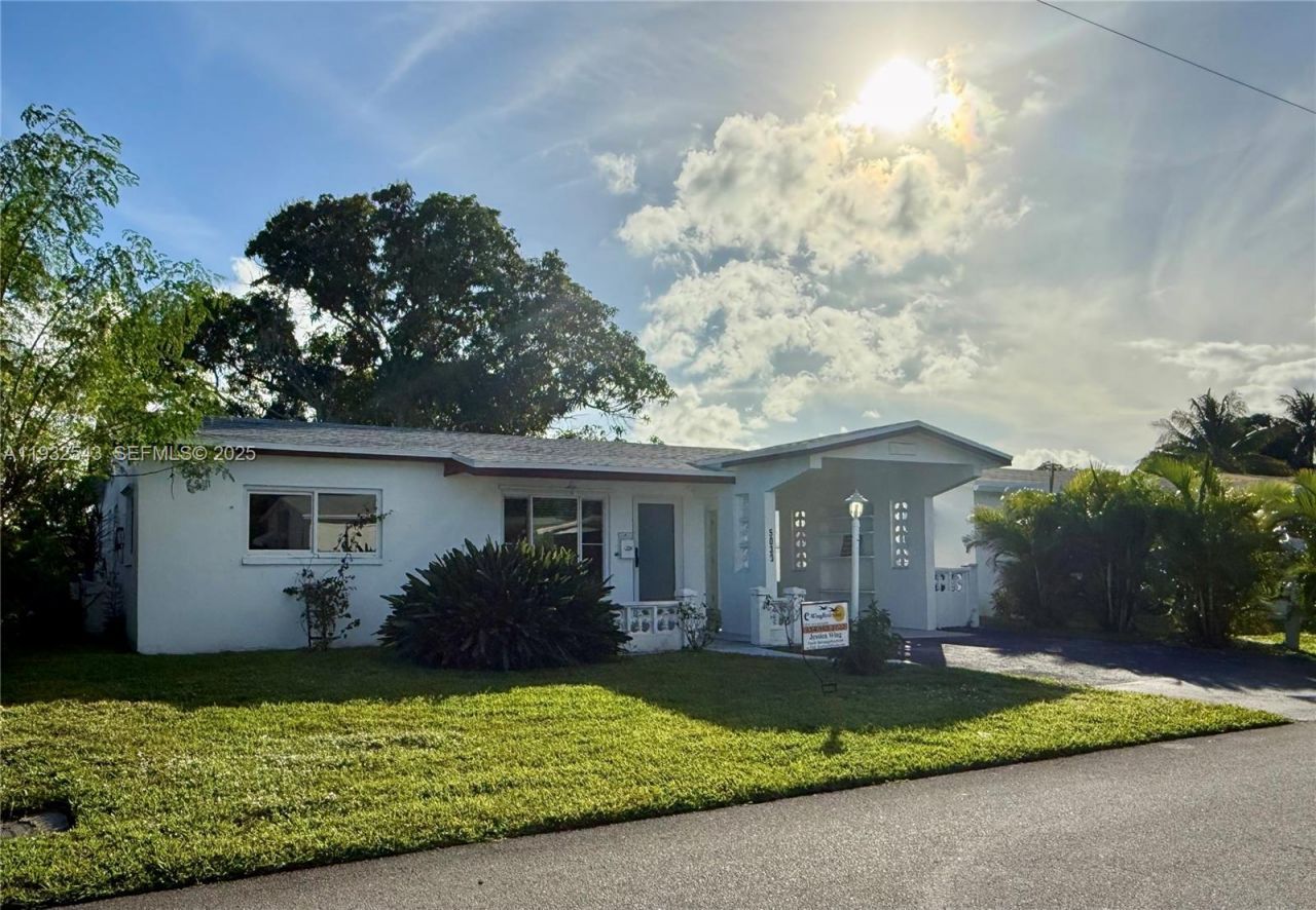 5030 NW 42nd St, Lauderdale Lakes, FL 33319 Photo