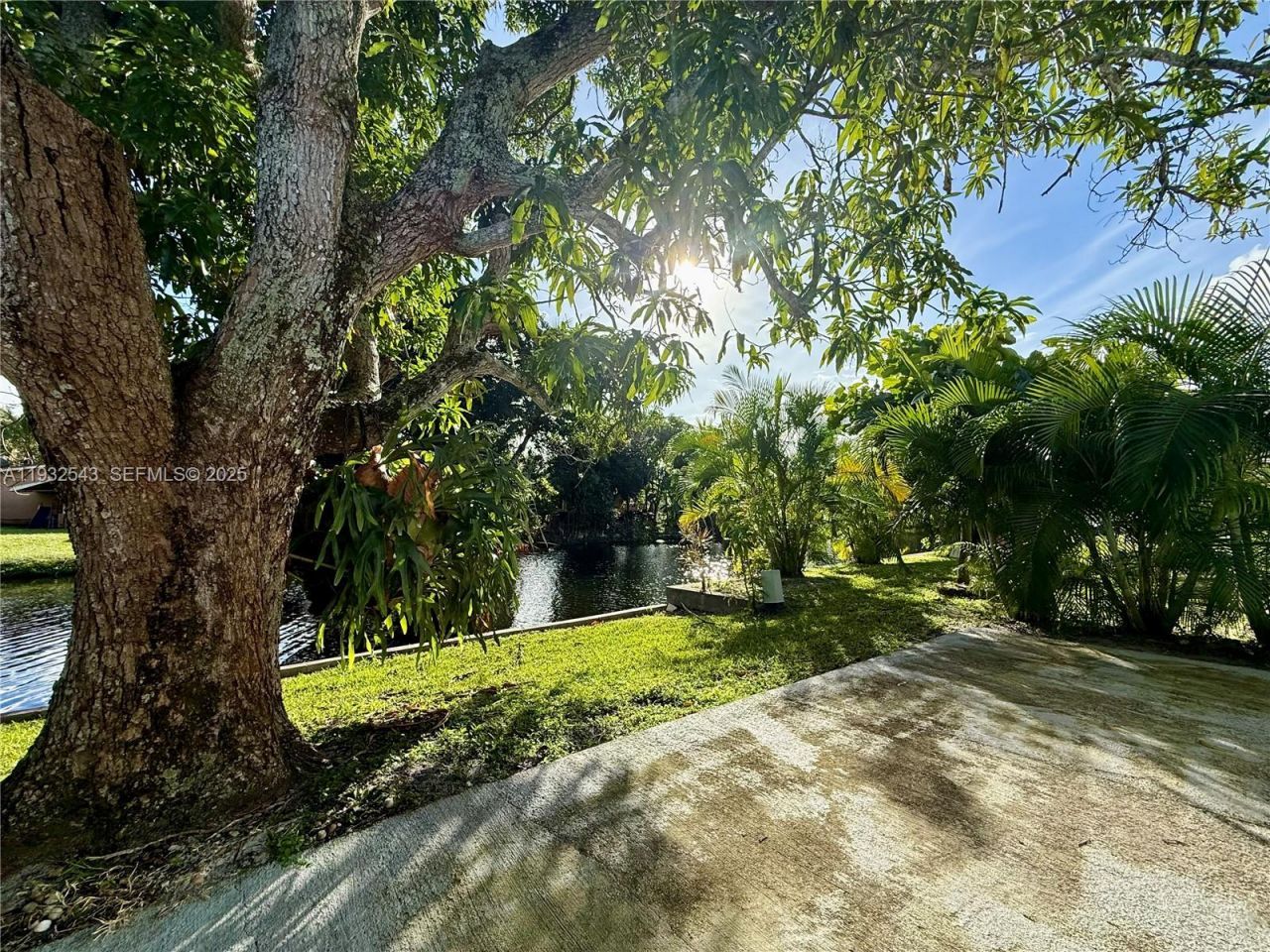 5030 NW 42nd St, Lauderdale Lakes, FL 33319 Photo