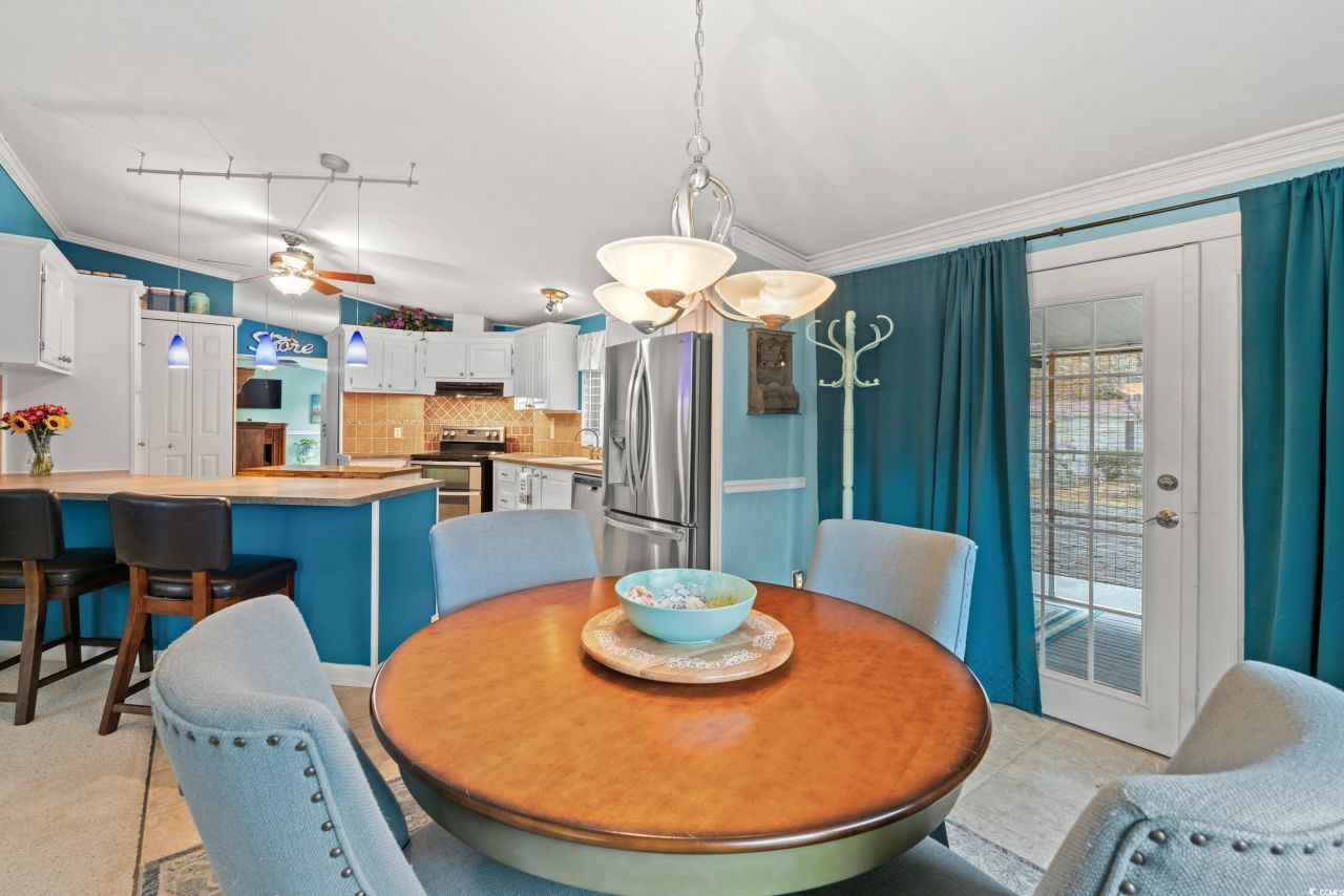 467 Freedom Circle Photo 15