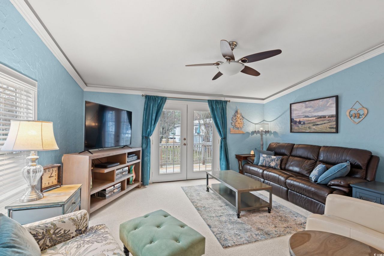 467 Freedom Circle Photo 16