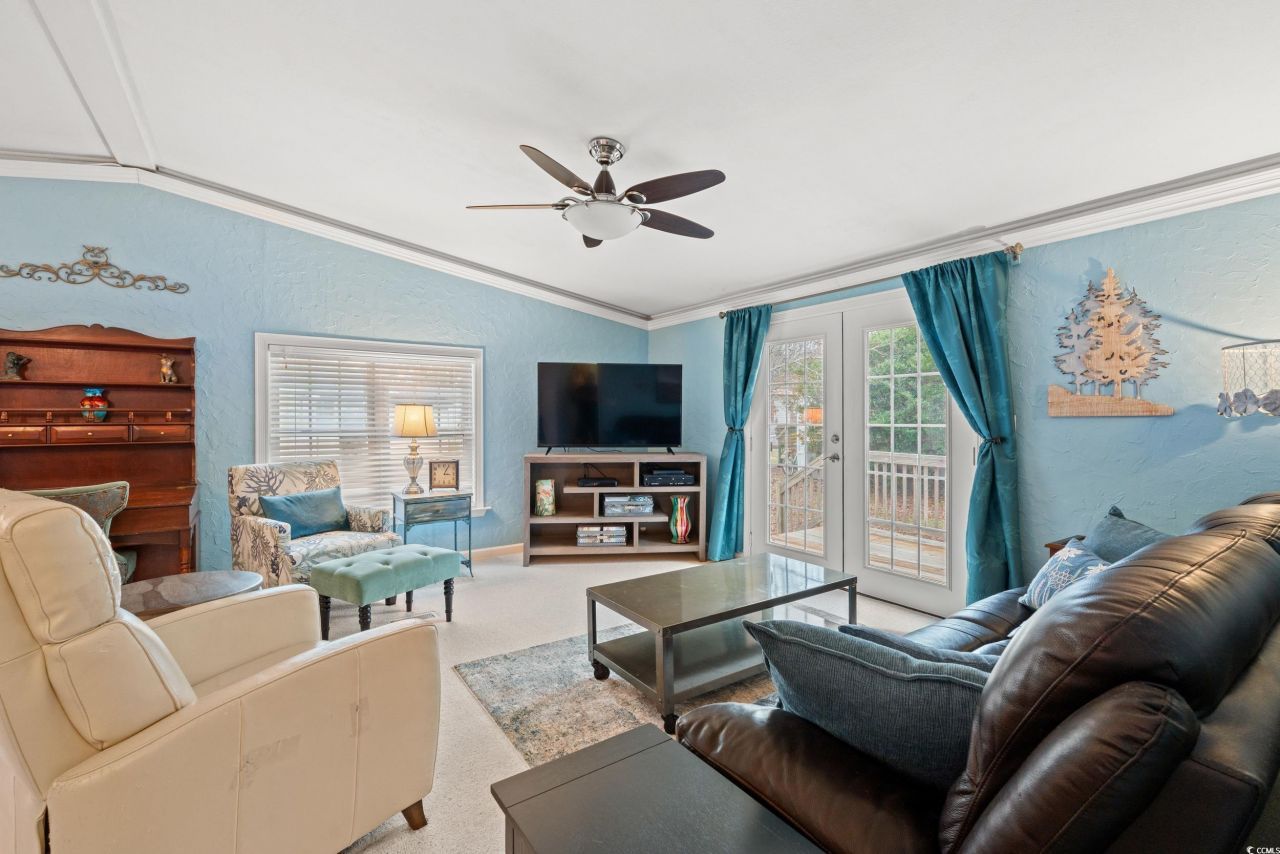 467 Freedom Circle Photo 17