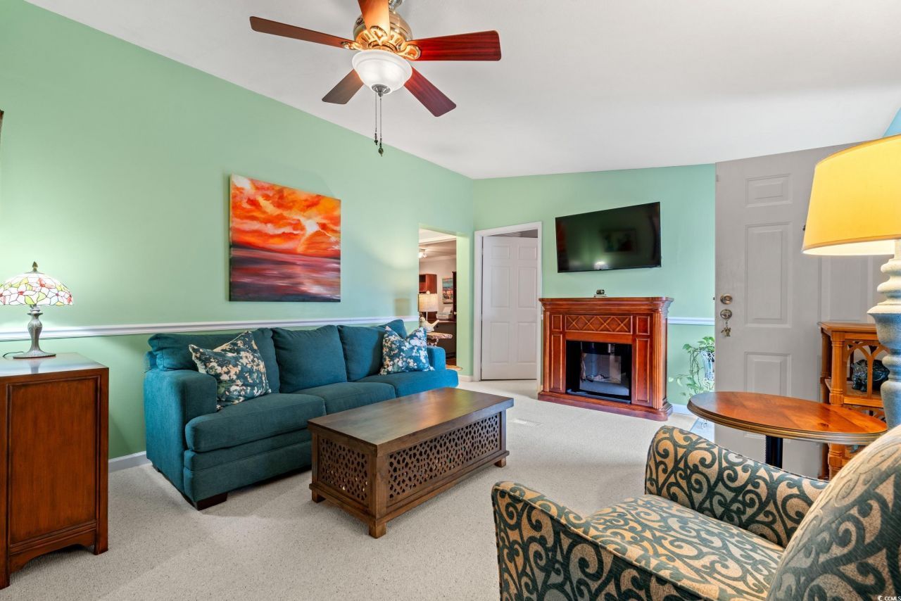 467 Freedom Circle Photo 7