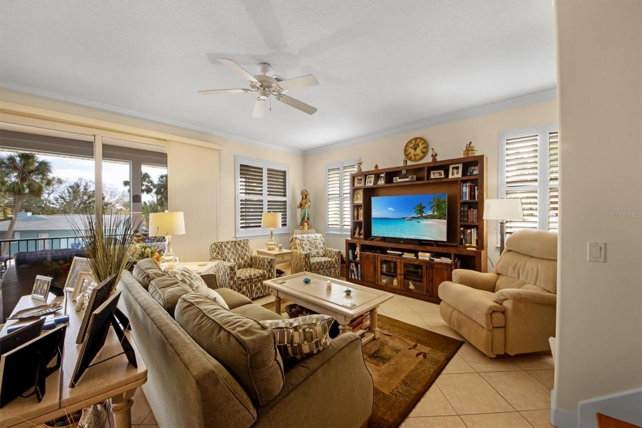 220 82nd Street, Holmes Beach, FL 34217 Photo