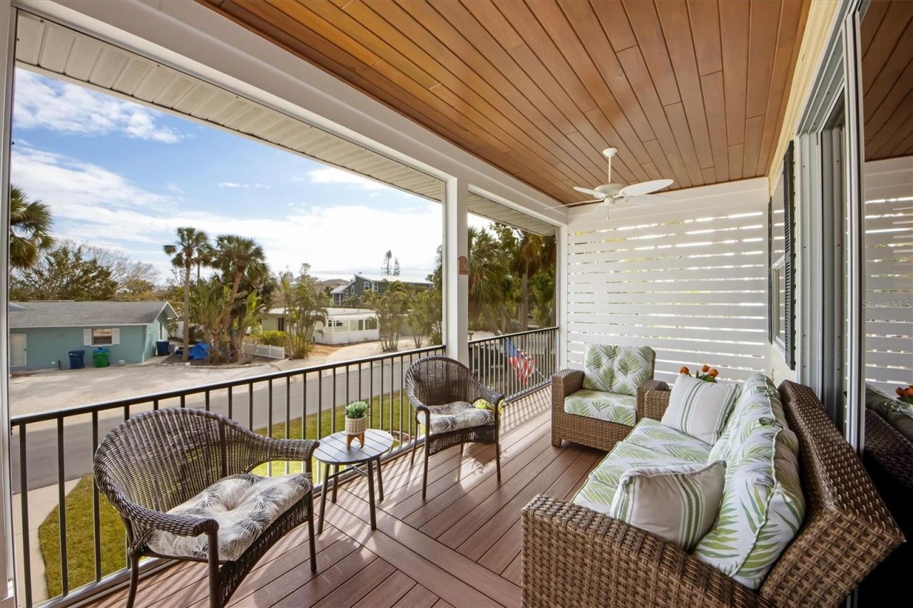 220 82nd Street, Holmes Beach, FL 34217 Photo