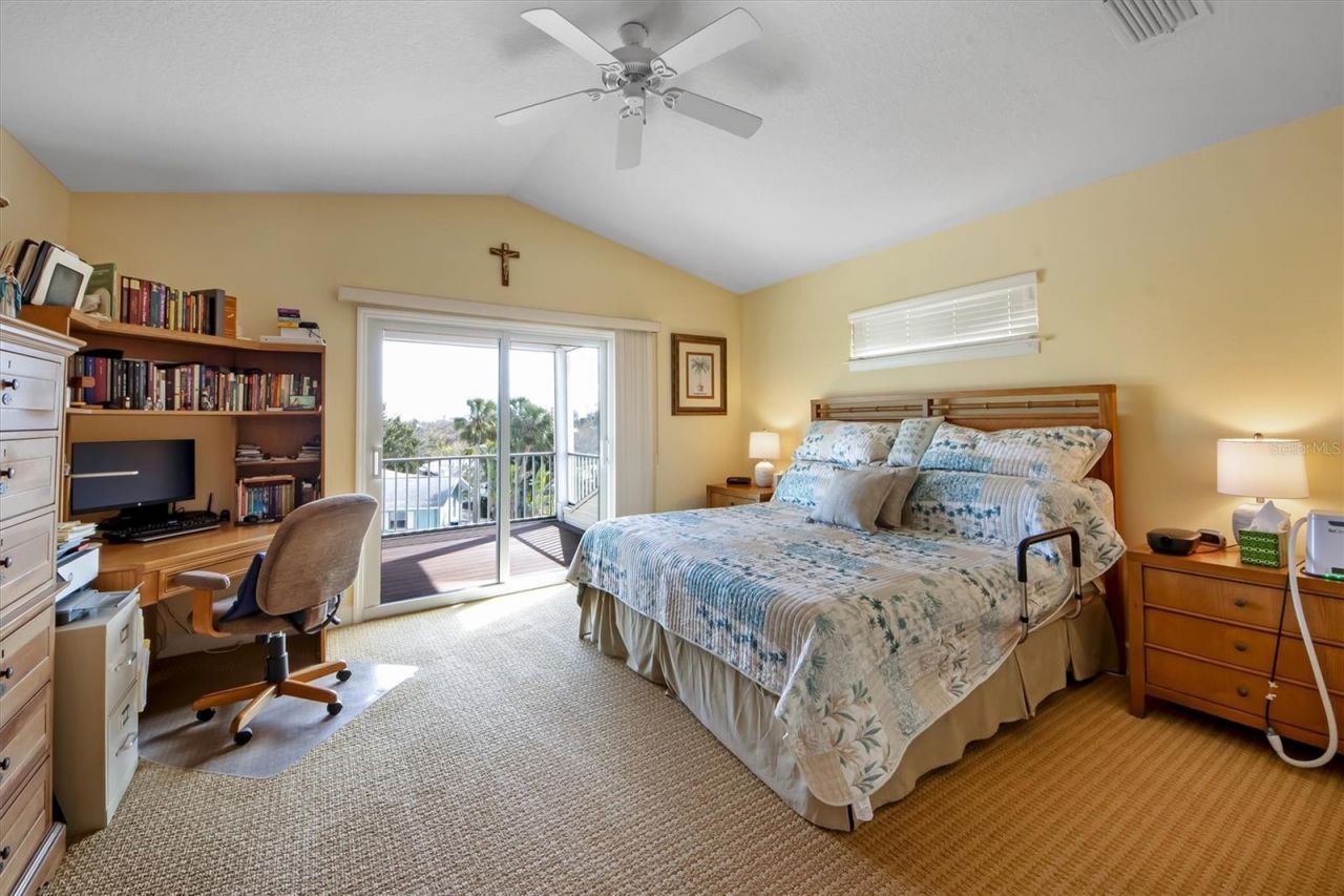 220 82nd Street, Holmes Beach, FL 34217 Photo