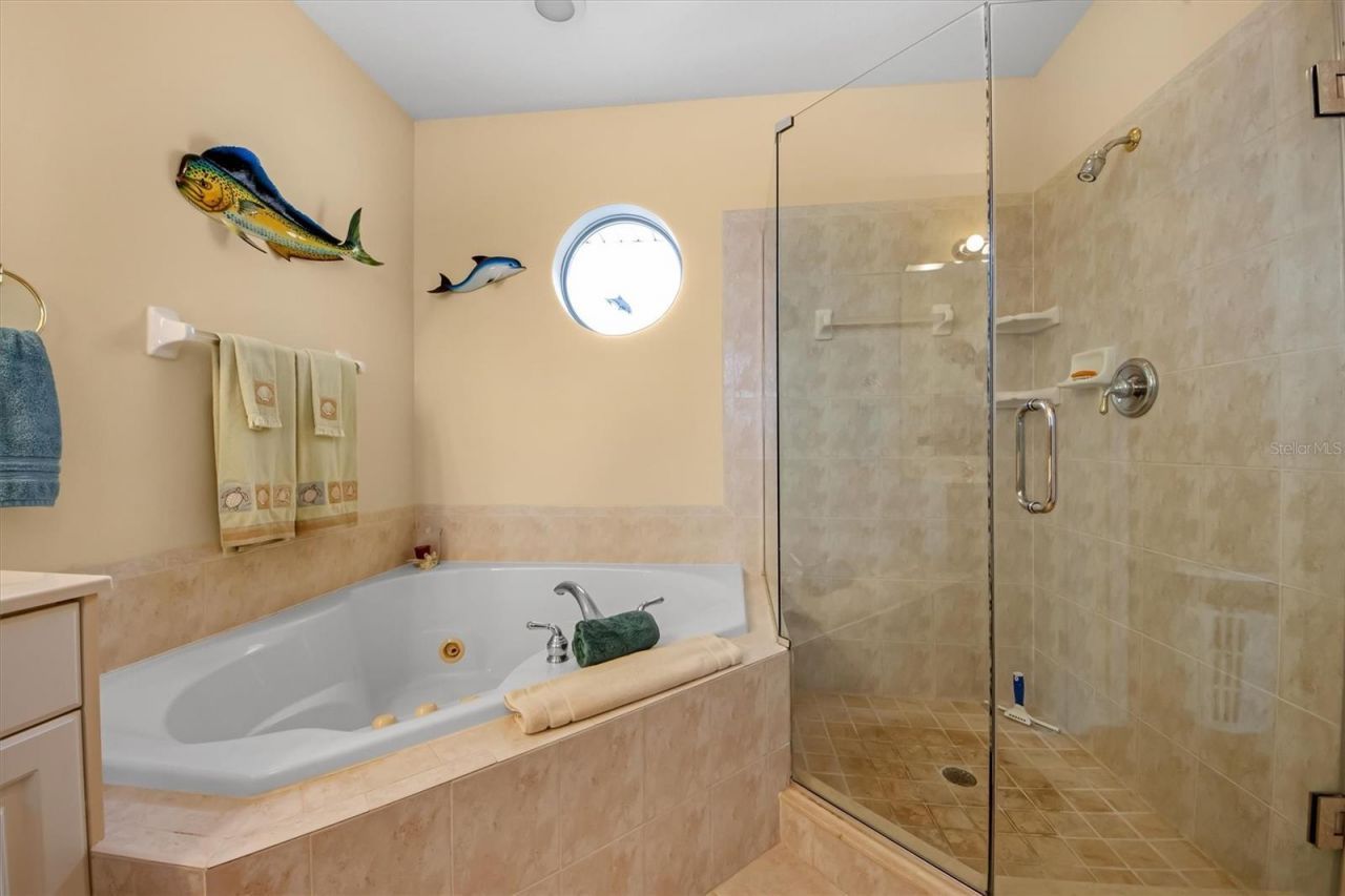 220 82nd Street, Holmes Beach, FL 34217 Photo