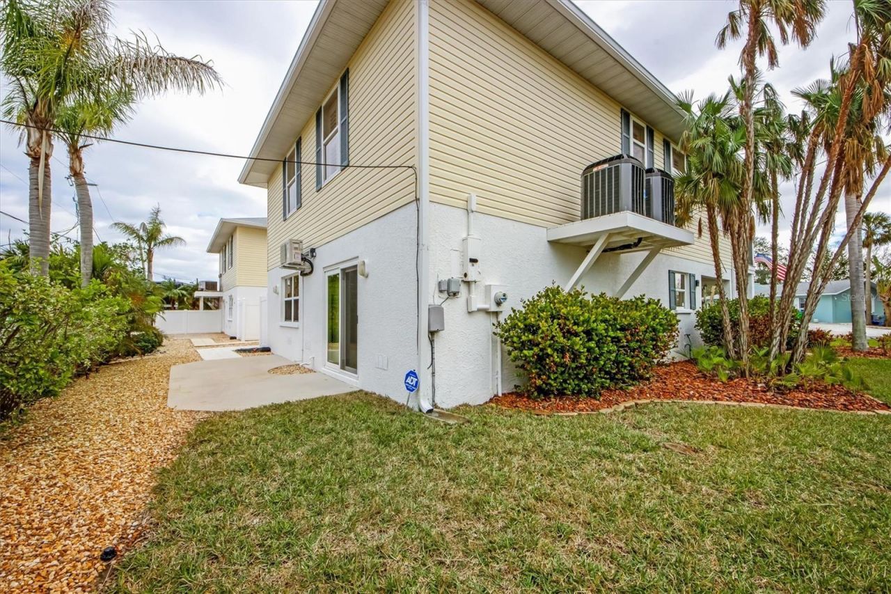 220 82nd Street, Holmes Beach, FL 34217 Photo