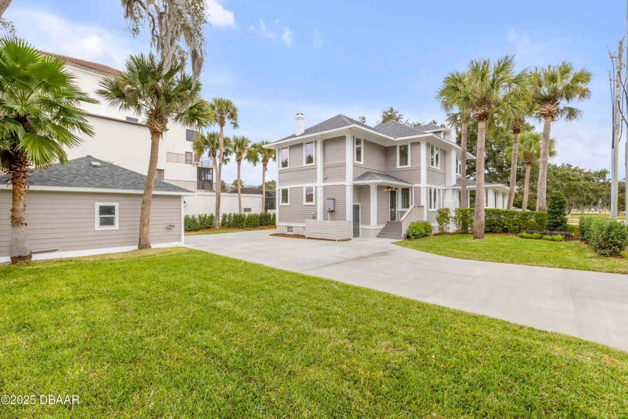 214 S Riverside Drive, New Smyrna Beach, FL 32168 Photo
