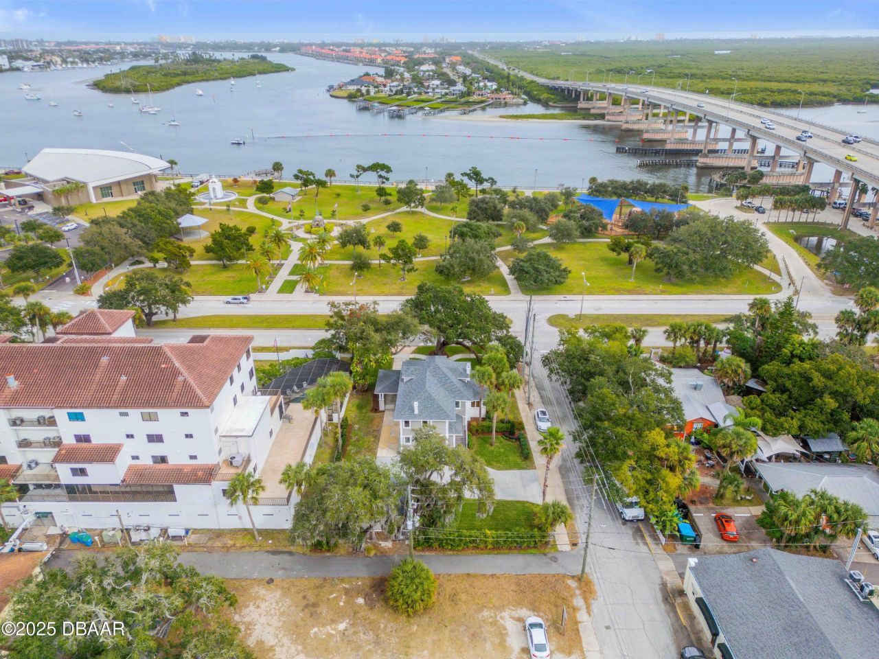 214 S Riverside Drive, New Smyrna Beach, FL 32168 Photo