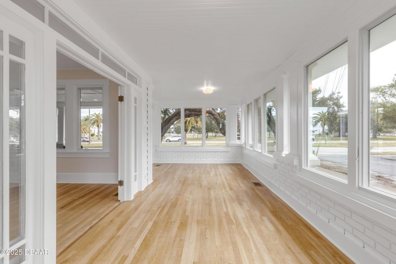 214 S Riverside Drive, New Smyrna Beach, FL 32168 Photo