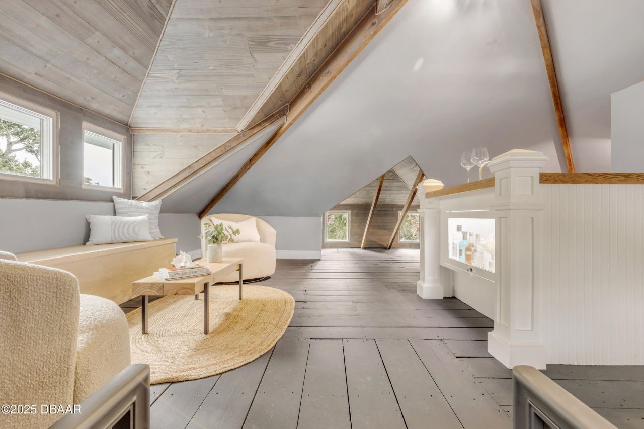 214 S Riverside Drive, New Smyrna Beach, FL 32168 Photo