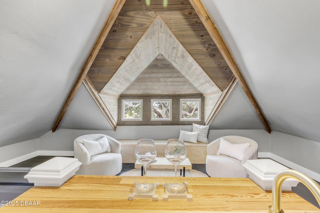 214 S Riverside Drive, New Smyrna Beach, FL 32168 Photo