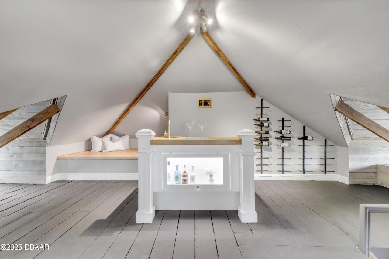 214 S Riverside Drive, New Smyrna Beach, FL 32168 Photo