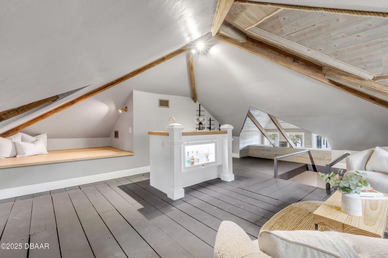 214 S Riverside Drive, New Smyrna Beach, FL 32168 Photo