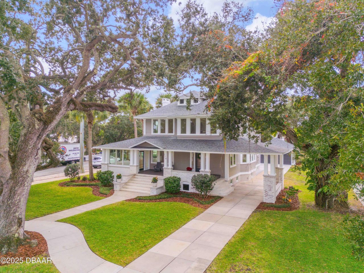 214 S Riverside Drive, New Smyrna Beach, FL 32168 Photo