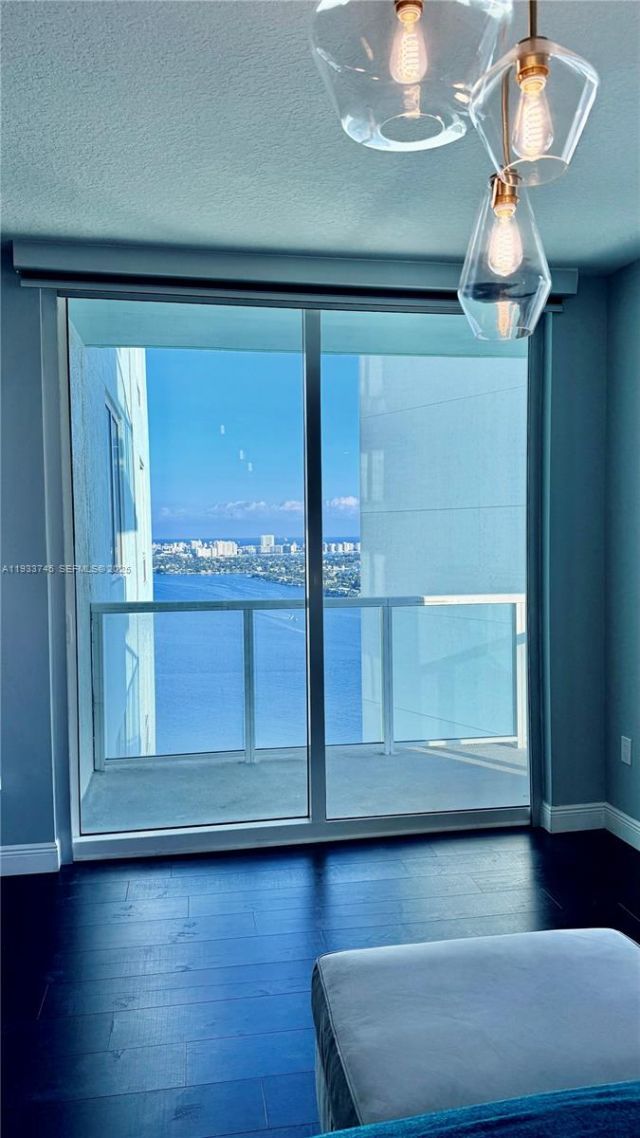 1900 N Bayshore Dr, Unit 3705, Miami, FL 33132 Photo