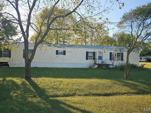 11 Melissa Street, Bertrand, MO 63823