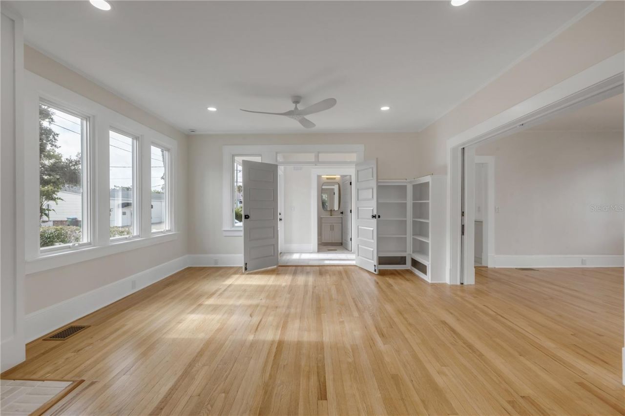 214 S Riverside Drive, New Smyrna Beach, FL 32168 Photo