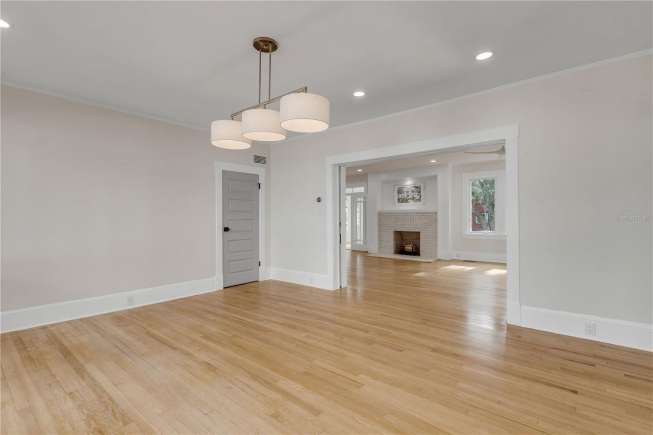 214 S Riverside Drive, New Smyrna Beach, FL 32168 Photo