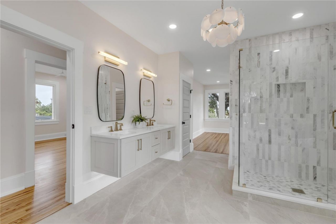 214 S Riverside Drive, New Smyrna Beach, FL 32168 Photo