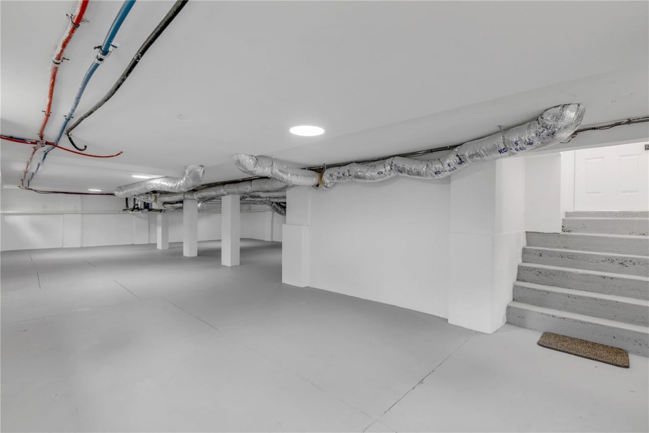 214 S Riverside Drive, New Smyrna Beach, FL 32168 Photo