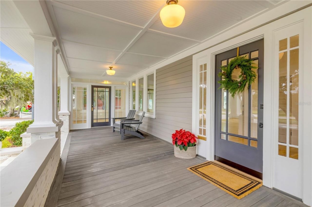 214 S Riverside Drive, New Smyrna Beach, FL 32168 Photo