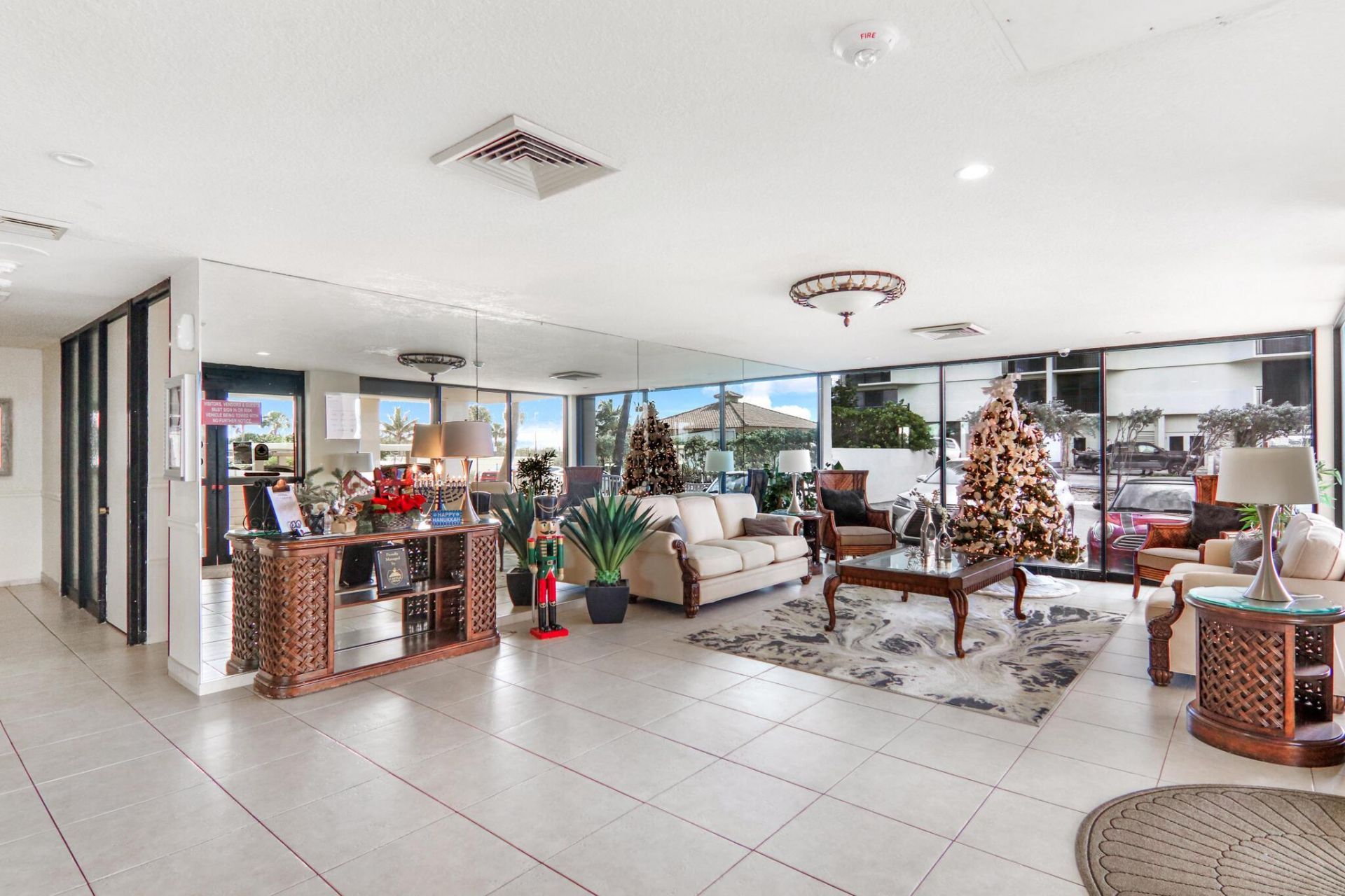 5480 N Ocean Drive, Unit A1d, Singer Island, FL 33404 Photo