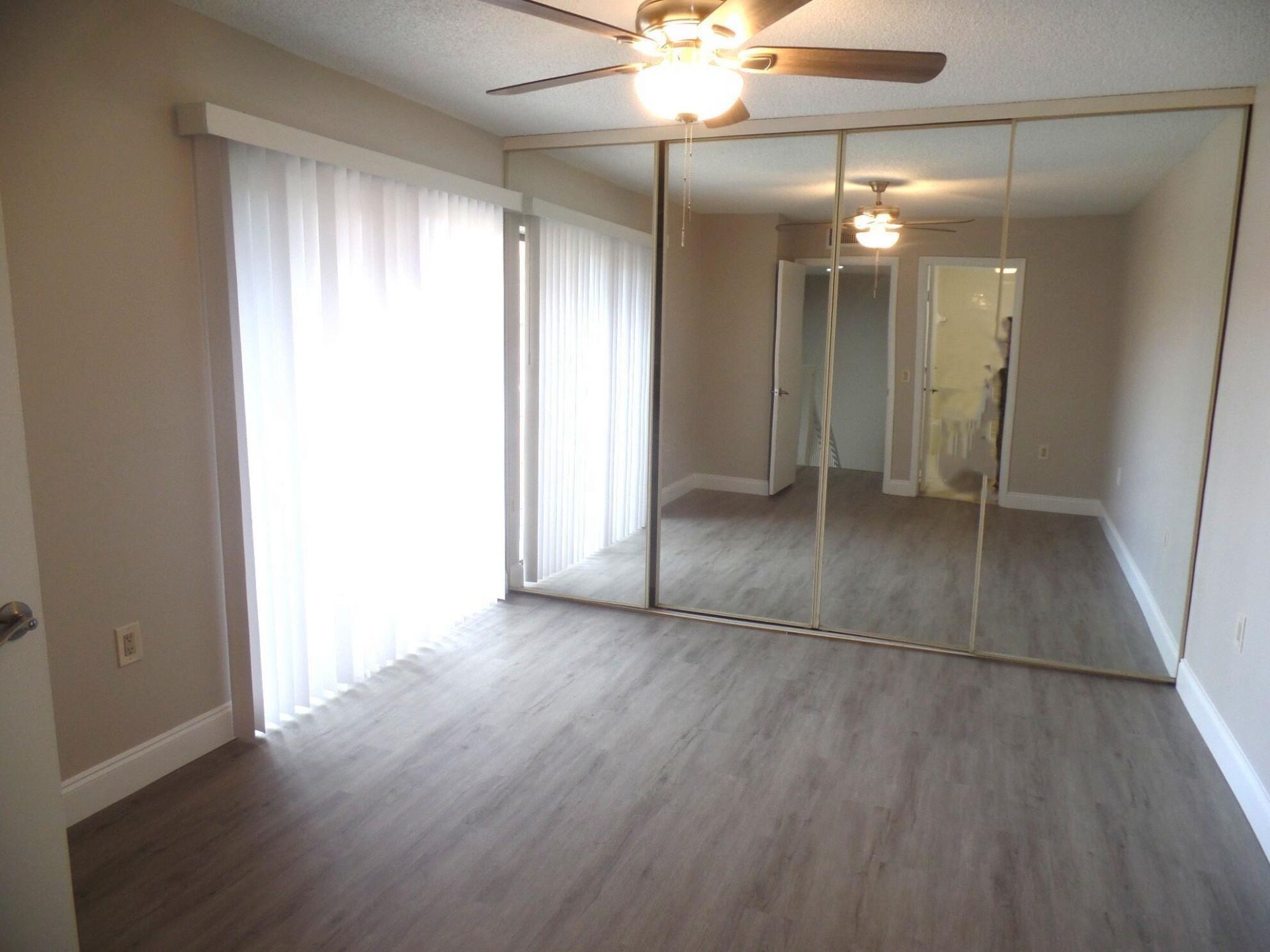 843 Blue Ridge Circle, West Palm Beach, FL 33409 Photo