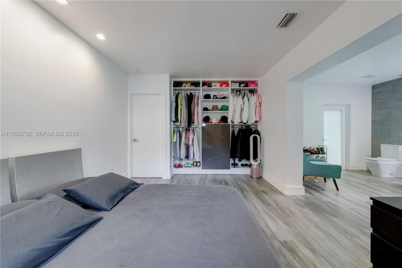 125 NW 88th St , El Portal, FL 33150 Photo