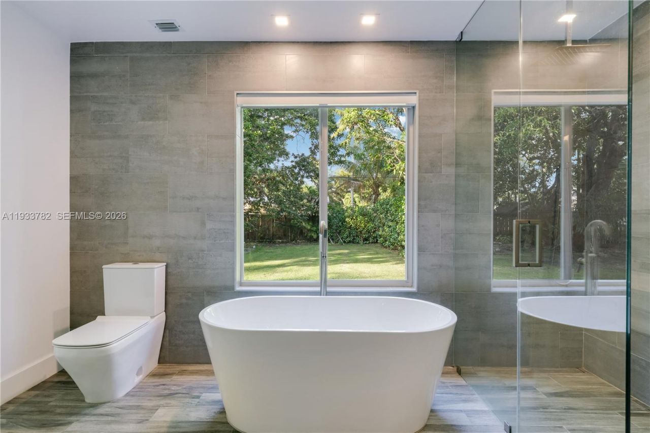 125 NW 88th St , El Portal, FL 33150 Photo