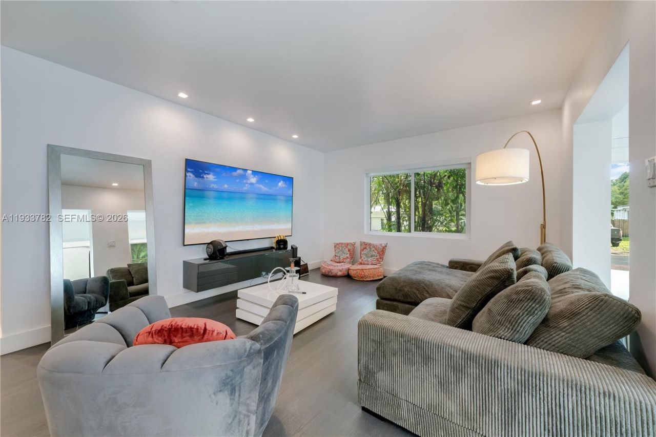 125 NW 88th St , El Portal, FL 33150 Photo