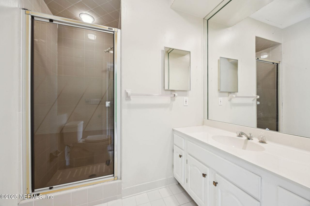 1326 Riverplace Drive, Jacksonville, FL 32223 Photo