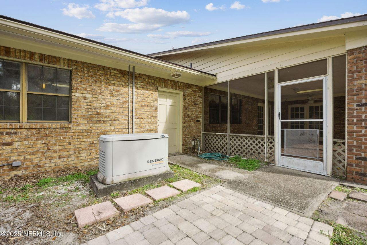 1326 Riverplace Drive, Jacksonville, FL 32223 Photo