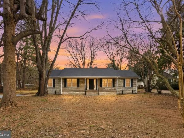 192 E BANBURY ROAD, TAPPAHANNOCK, VA 22560