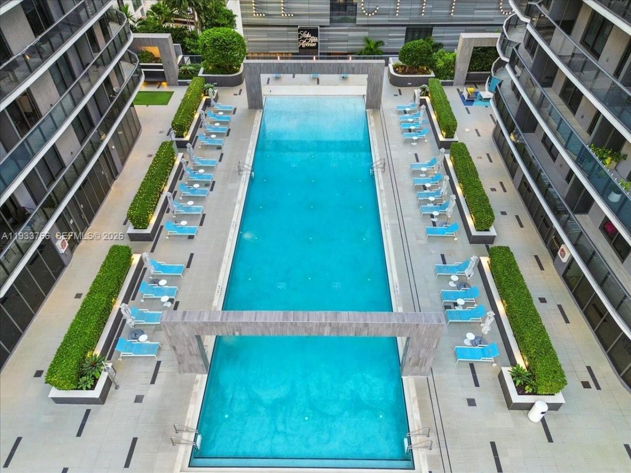 45 SW 9th St, Unit 4306, Miami, FL 33130 Photo