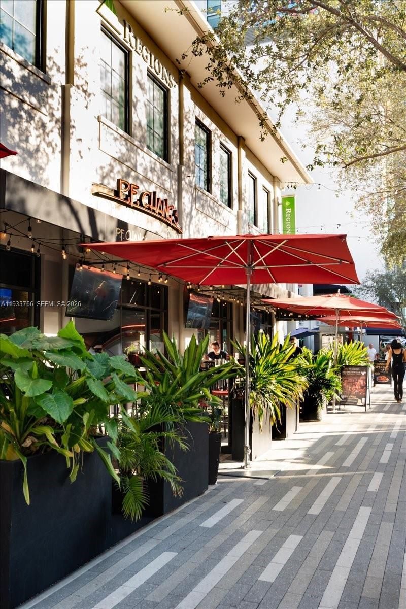 45 SW 9th St, Unit 4306, Miami, FL 33130 Photo