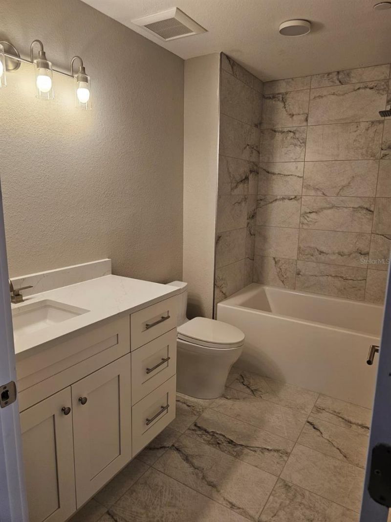 14048 Gulf Boulevard, Unit 301, Madeira Beach, FL 33708 Photo