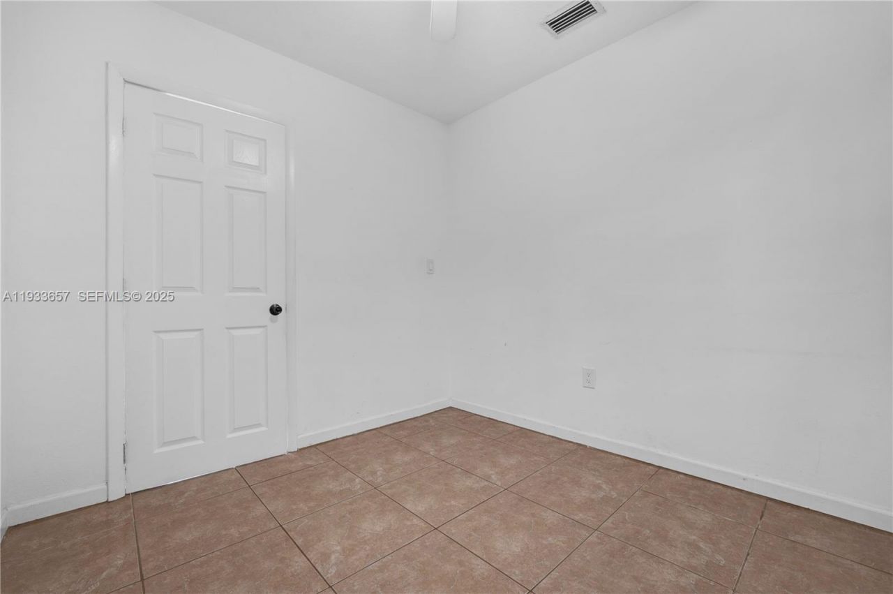 6841 Raleigh St , Hollywood, FL 33024 Photo