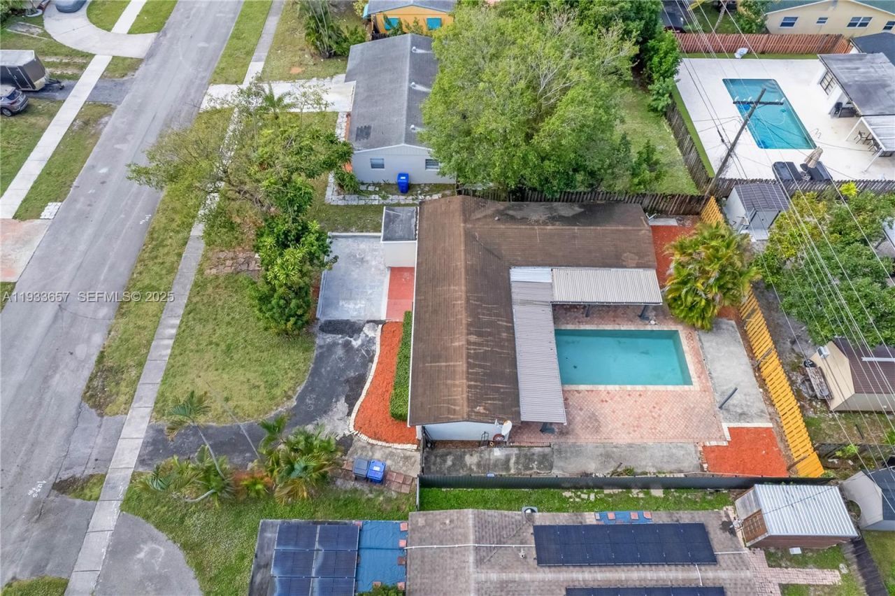 6841 Raleigh St , Hollywood, FL 33024 Photo