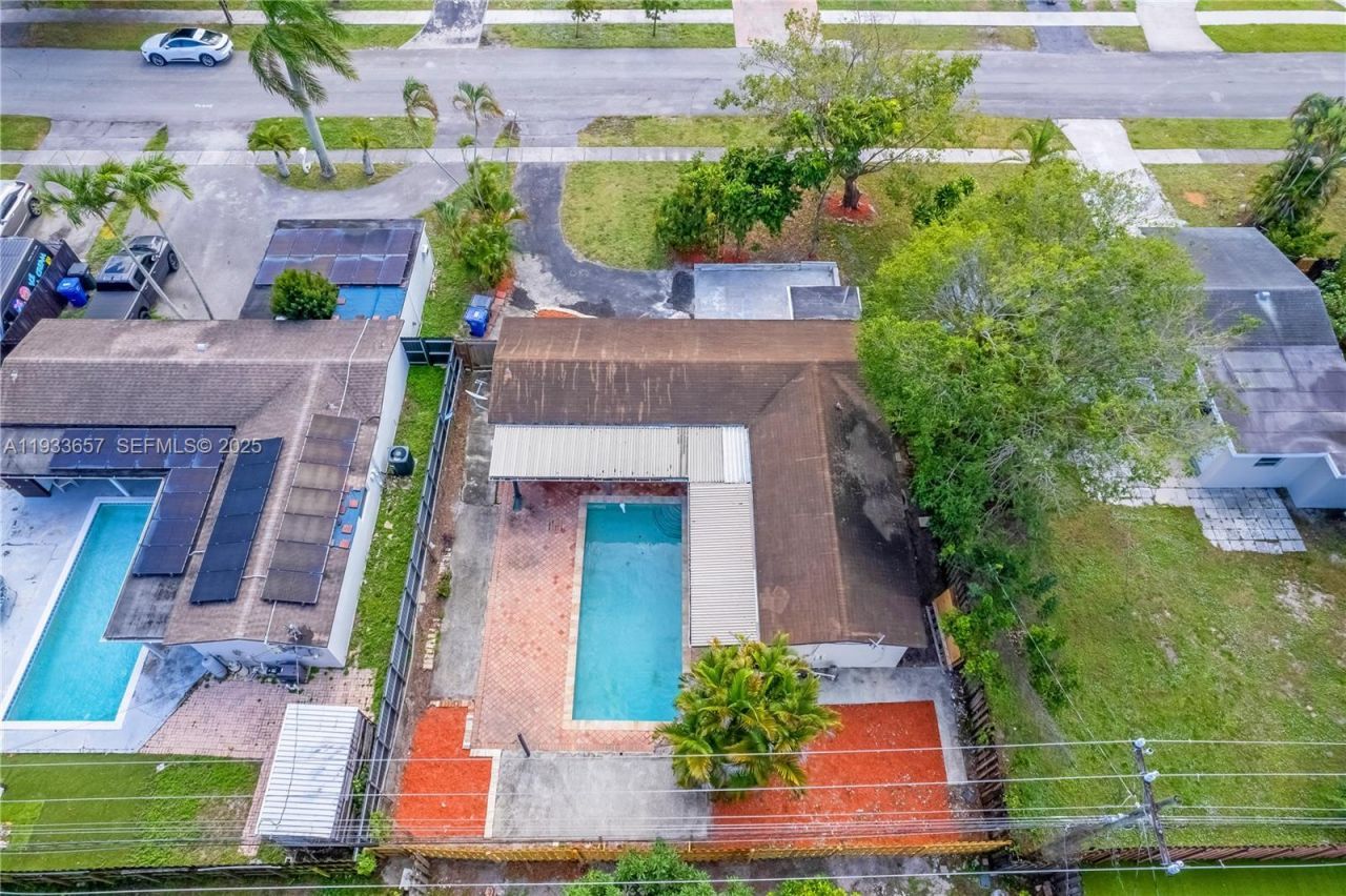 6841 Raleigh St , Hollywood, FL 33024 Photo