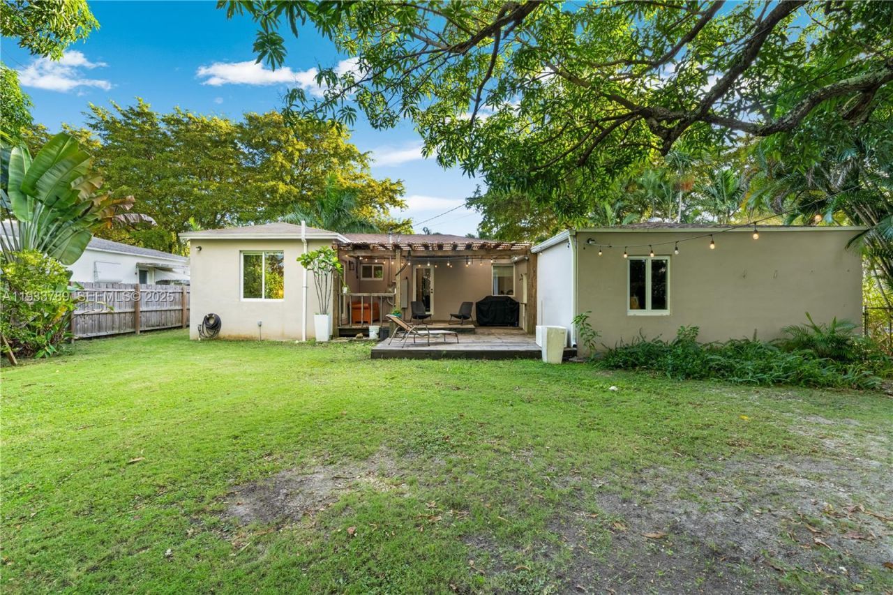 125 NW 88th St, El Portal, FL 33150 Photo