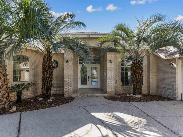 1175 Mary Kate Dr, Gulf Breeze, FL 32563