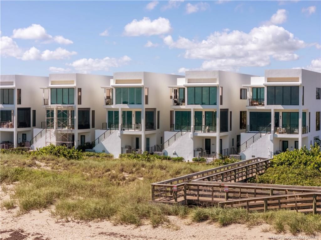 4288 Diamond Shores Way, Hutchinson Island, FL 34949 Photo