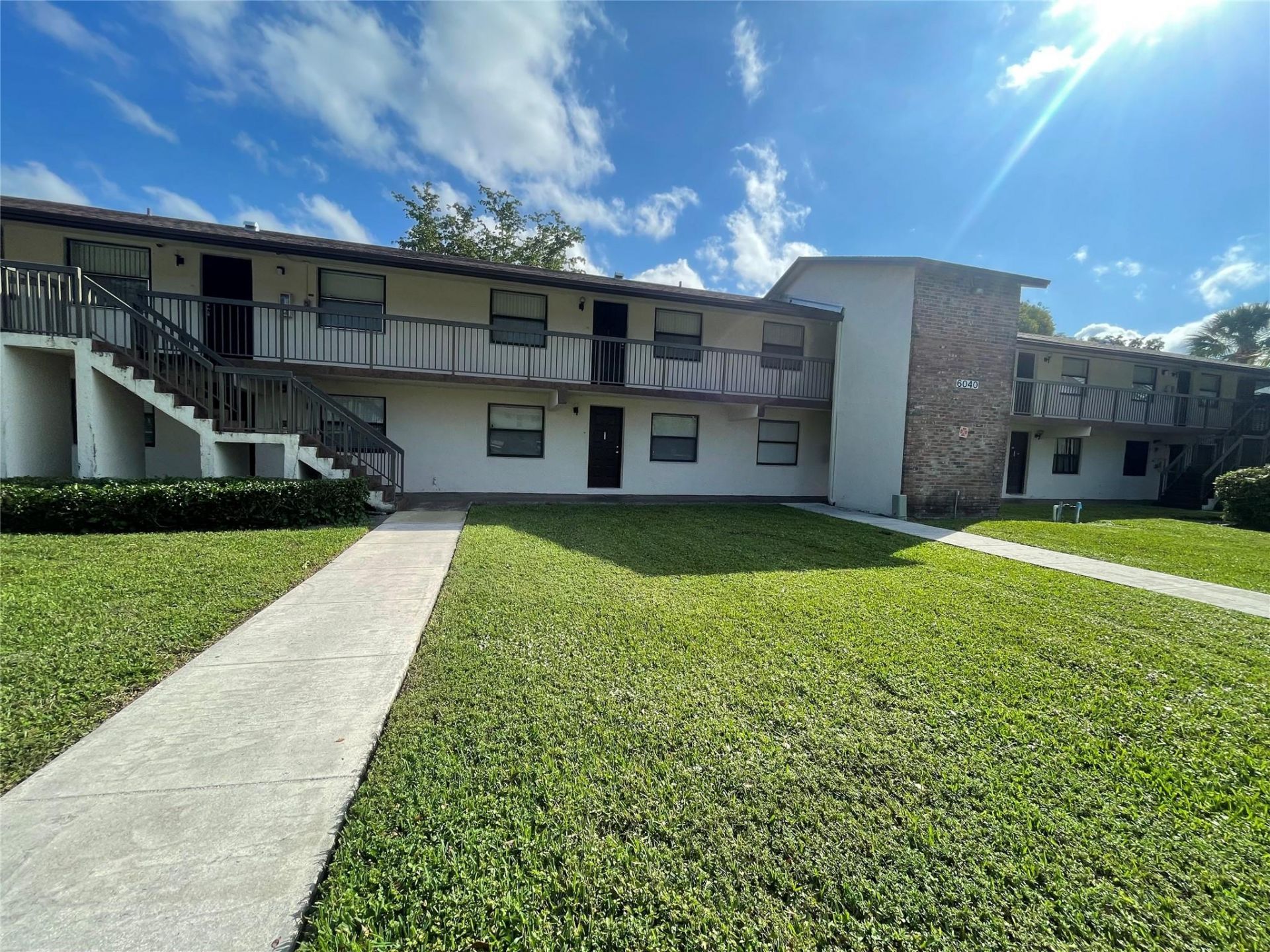 6040 Shakerwood Circle, Unit 205, Tamarac, FL 33319 Photo