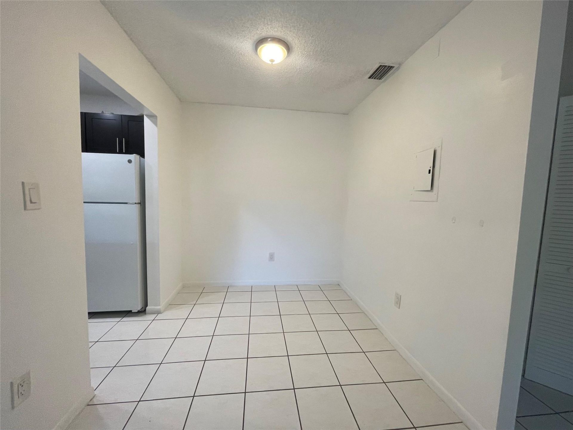 6040 Shakerwood Circle, Unit 205, Tamarac, FL 33319 Photo