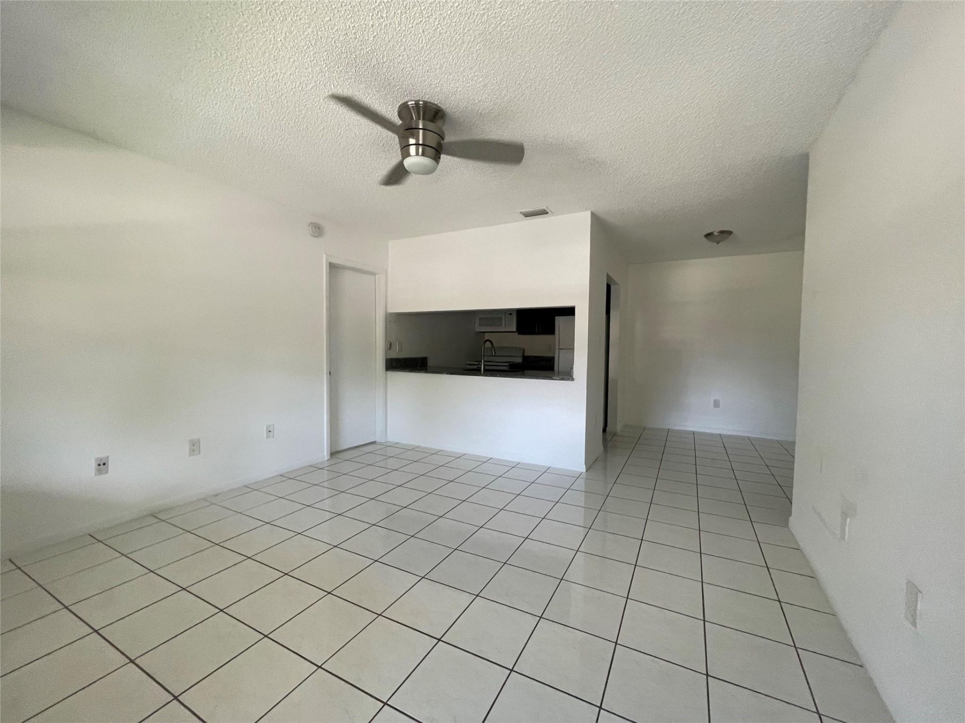 6040 Shakerwood Circle, Unit 205, Tamarac, FL 33319 Photo