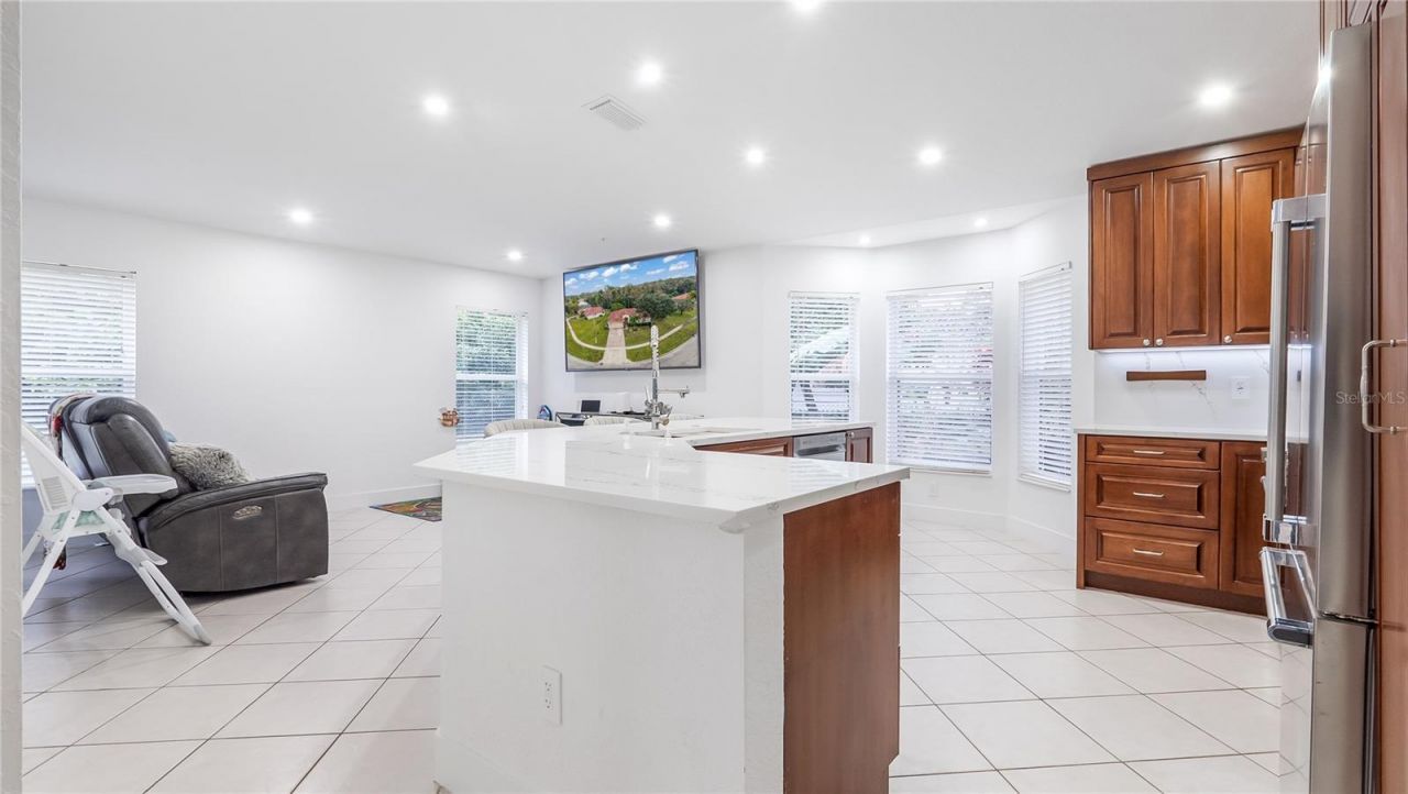 132 Chestnut Circle, Royal Palm Beach, FL 33411 Photo